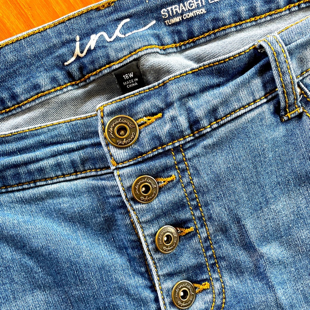 Inc. Denim Straight Leg Fringe hem jeans with tummy control - size 16W
